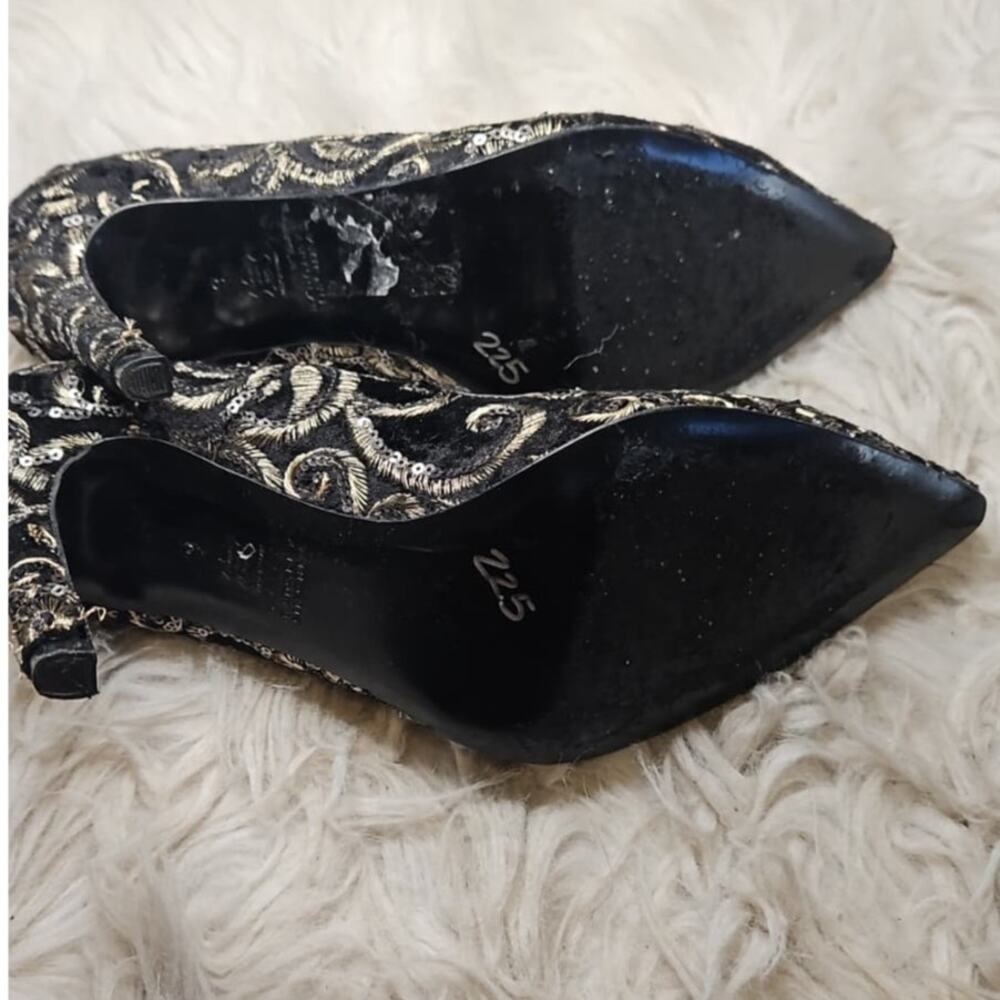 Badgley Mischka Black & Gold Sequin Pumps - Embroidery Lace Heels - Size 9 - Picture 5 of 7